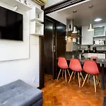 Quarto&Sala A 200M Da Praia | Nsc 1100/604